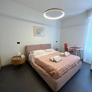 Apartament M&m Center - Modern Flat With Free Wifi-netflix And Welcome Italian Coffee, Bergamo